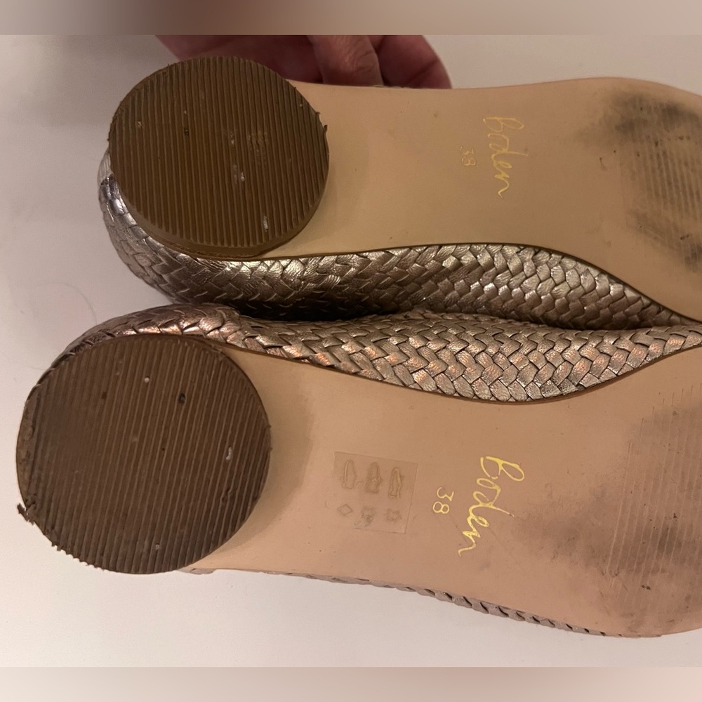 Boden Gold Woven Leather Flats 38 - Picture 9 of 11